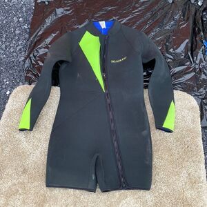 7mm Sequest Black and Green Men's Short Wetsuit
